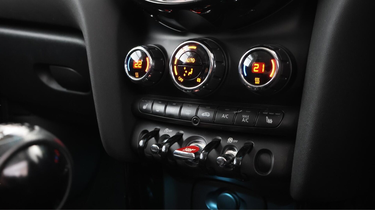 Used MINI Hatch 2021 for sale - 76645239: Photo 11