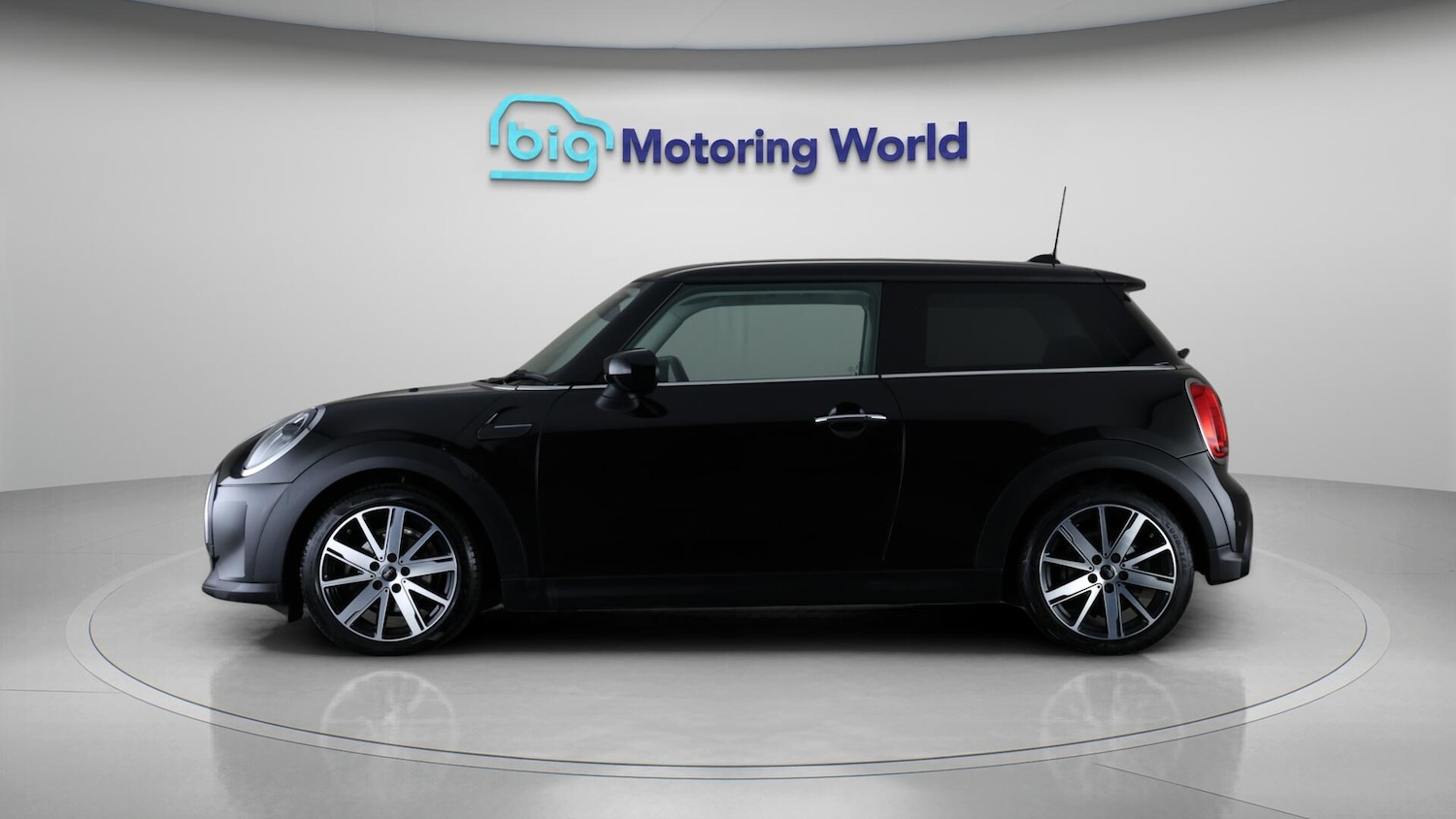 Used MINI Hatch 2021 for sale - 76645239: Photo 4