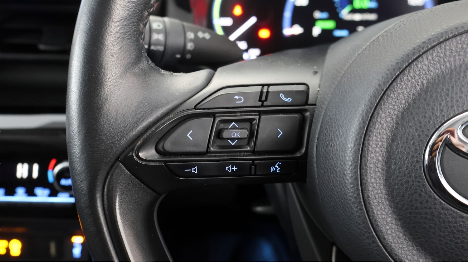 Used Toyota Yaris Cross 2022 for sale - 78028410: Photo 26