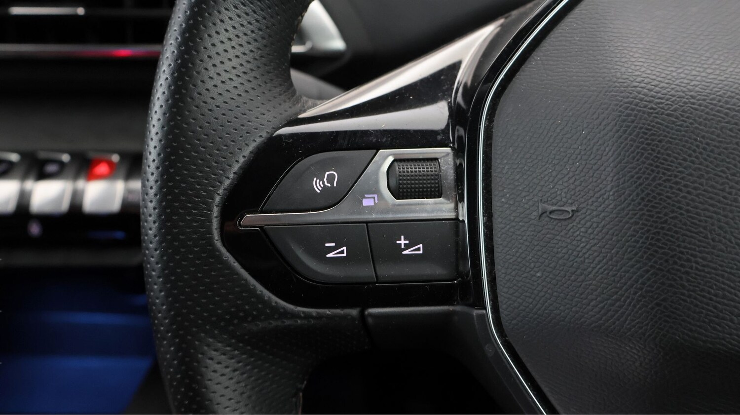 Used Peugeot 5008 2022 for sale - 77754987: Photo 21