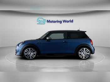 Used MINI Hatch 2022 for sale - 79022049: Photo