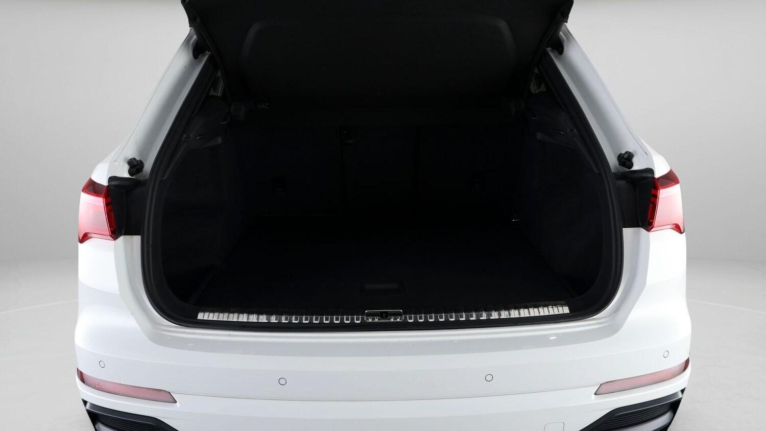 Used Audi Q3 2020 for sale - 77610484: Photo 17