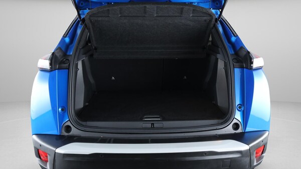 Used Peugeot 2008 2021 for sale - 76214000: Photo 18