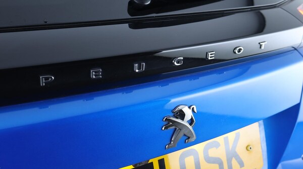 Used Peugeot 2008 2021 for sale - 76214000: Photo 21