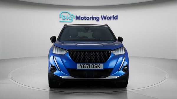 Used Peugeot 2008 2021 for sale - 76214000: Photo 3