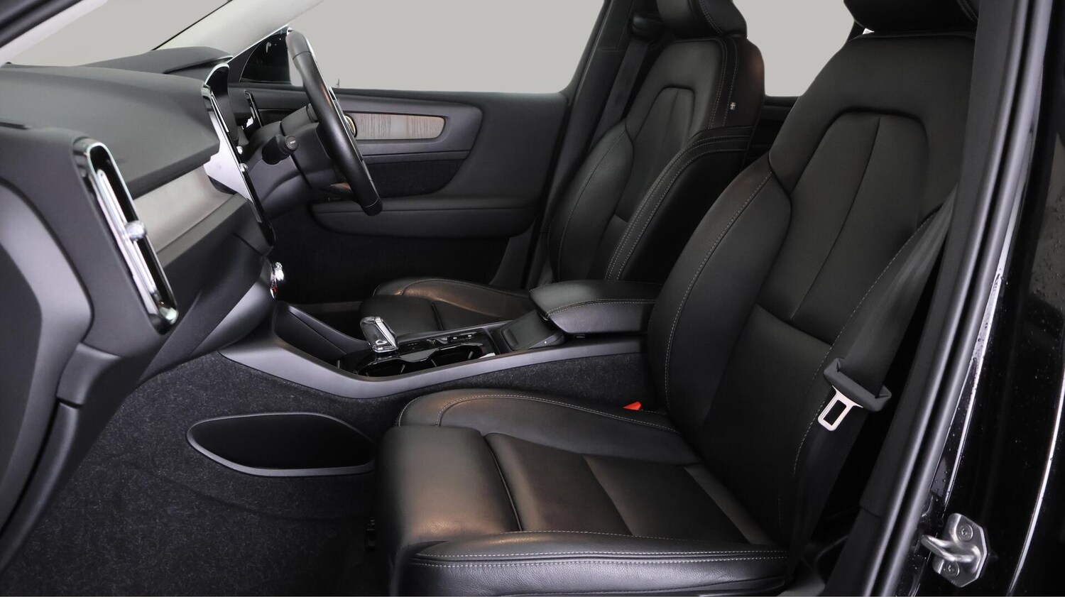 Used Volvo XC40 2020 for sale - 76349507: Photo 15