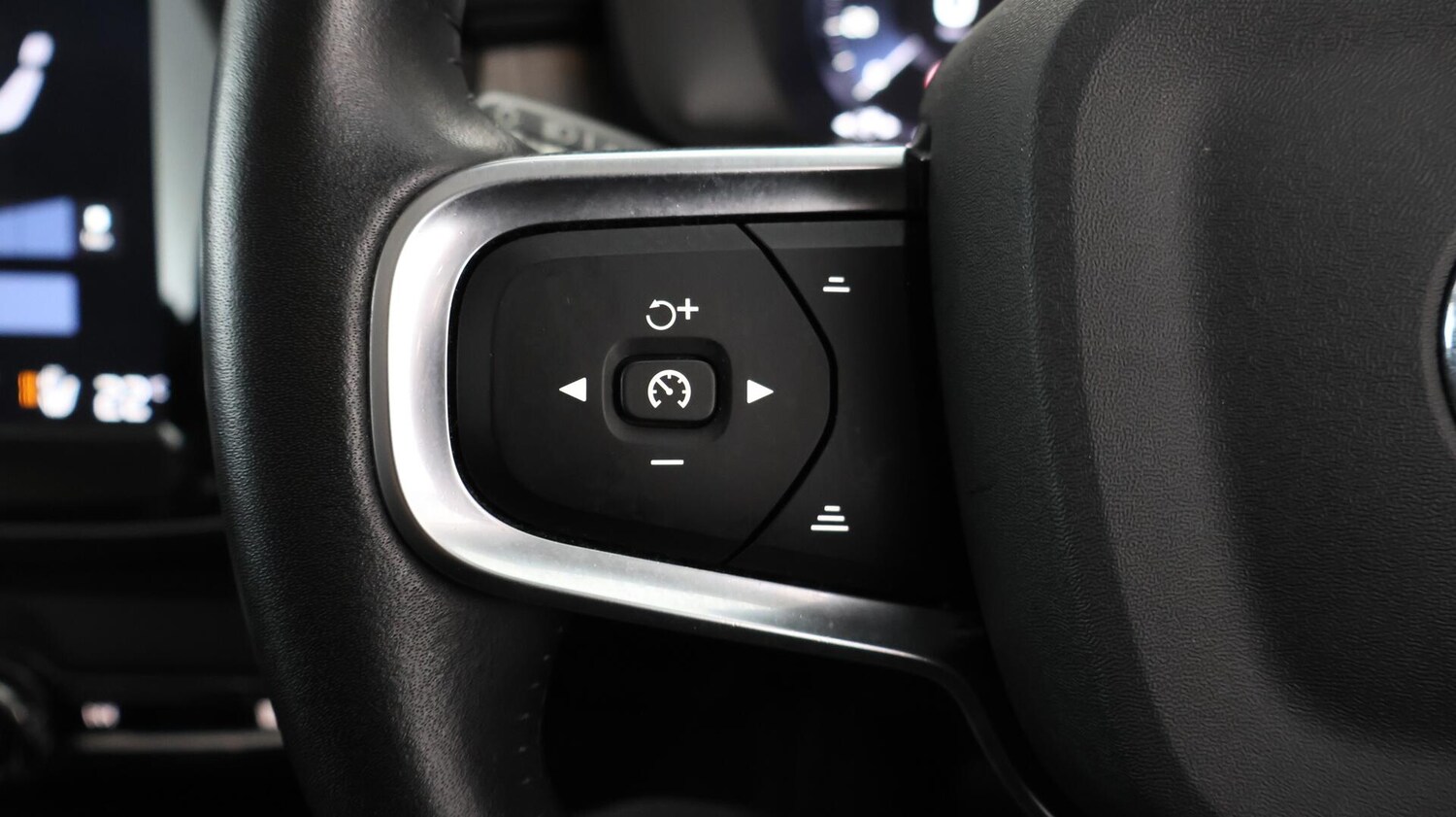 Used Volvo XC40 2020 for sale - 76349507: Photo 25