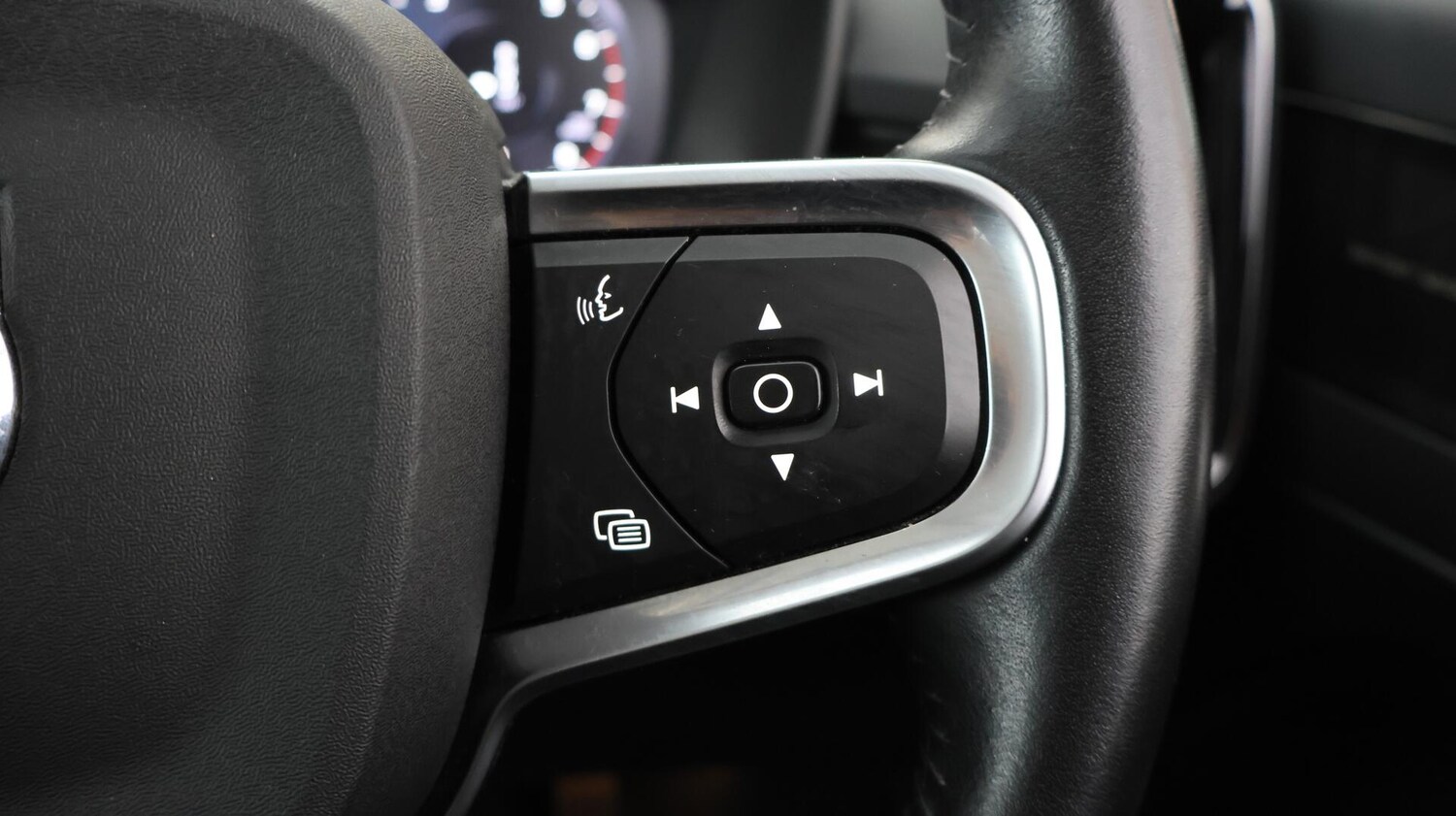 Used Volvo XC40 2020 for sale - 76349507: Photo 26