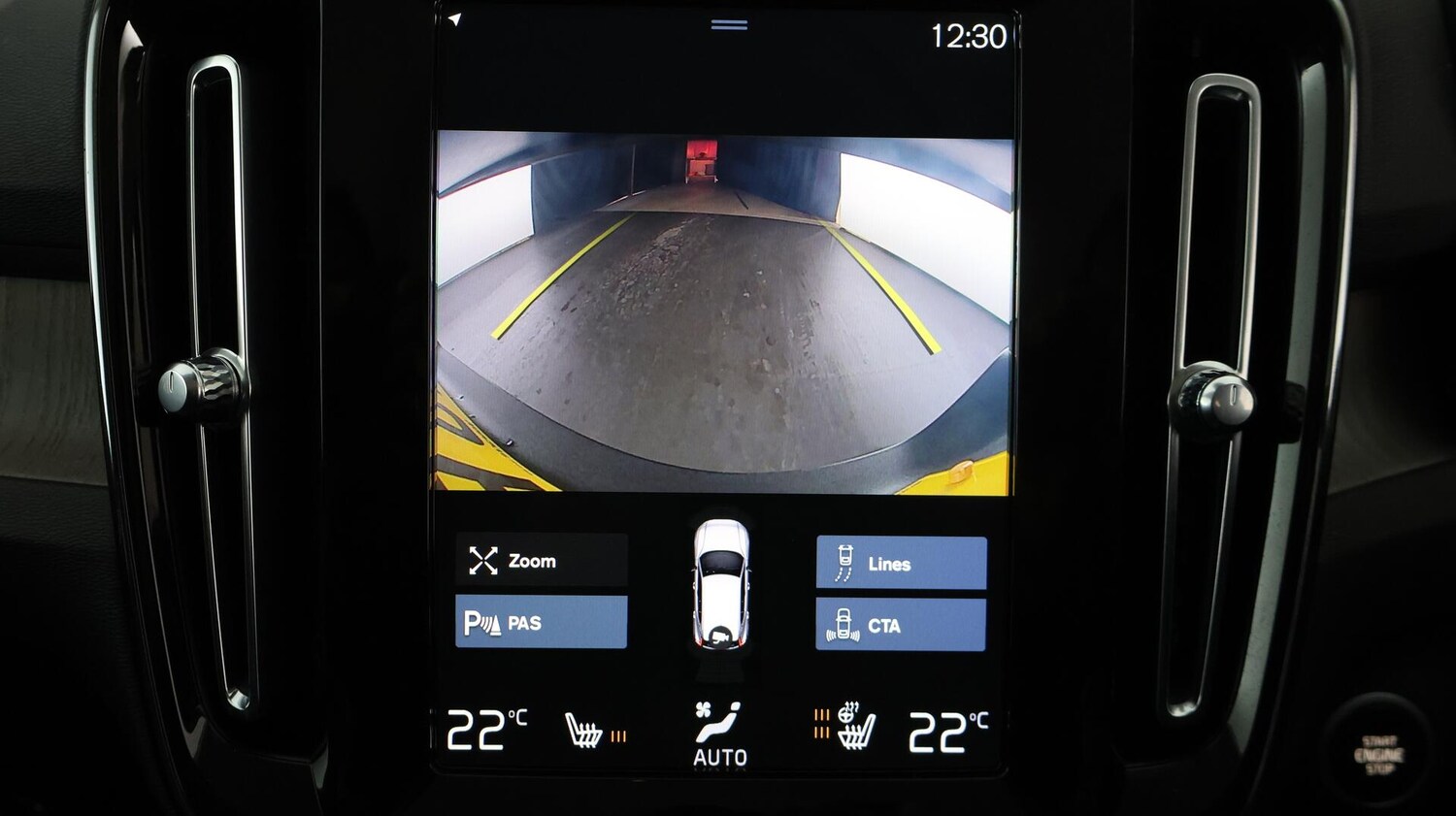 Used Volvo XC40 2020 for sale - 76349507: Photo 28