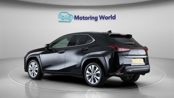 Used Lexus UX 2023 for sale - 75719564: Photo 5