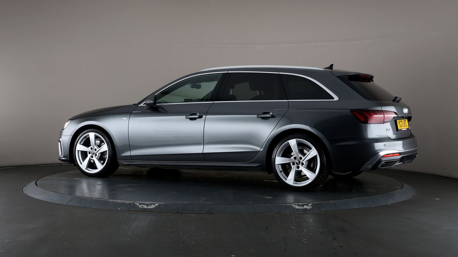 Used Audi A4 Avant for sale - 76809964: Photo 69