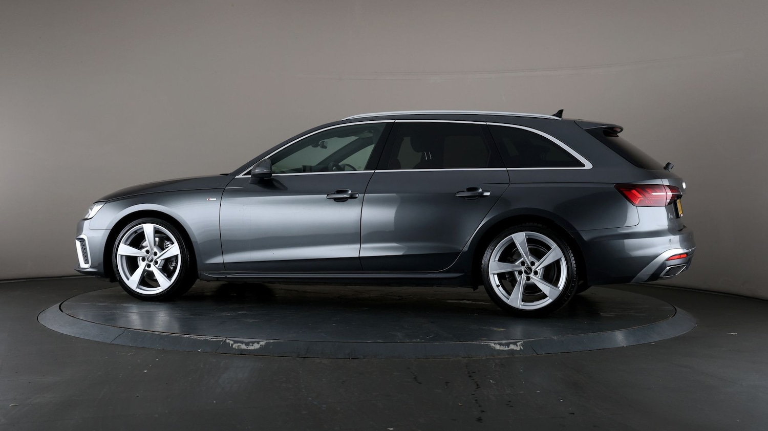 Used Audi A4 Avant for sale - 76809964: Photo 70