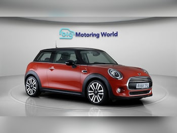Used MINI Hatch 2019 for sale - 77030911: Photo