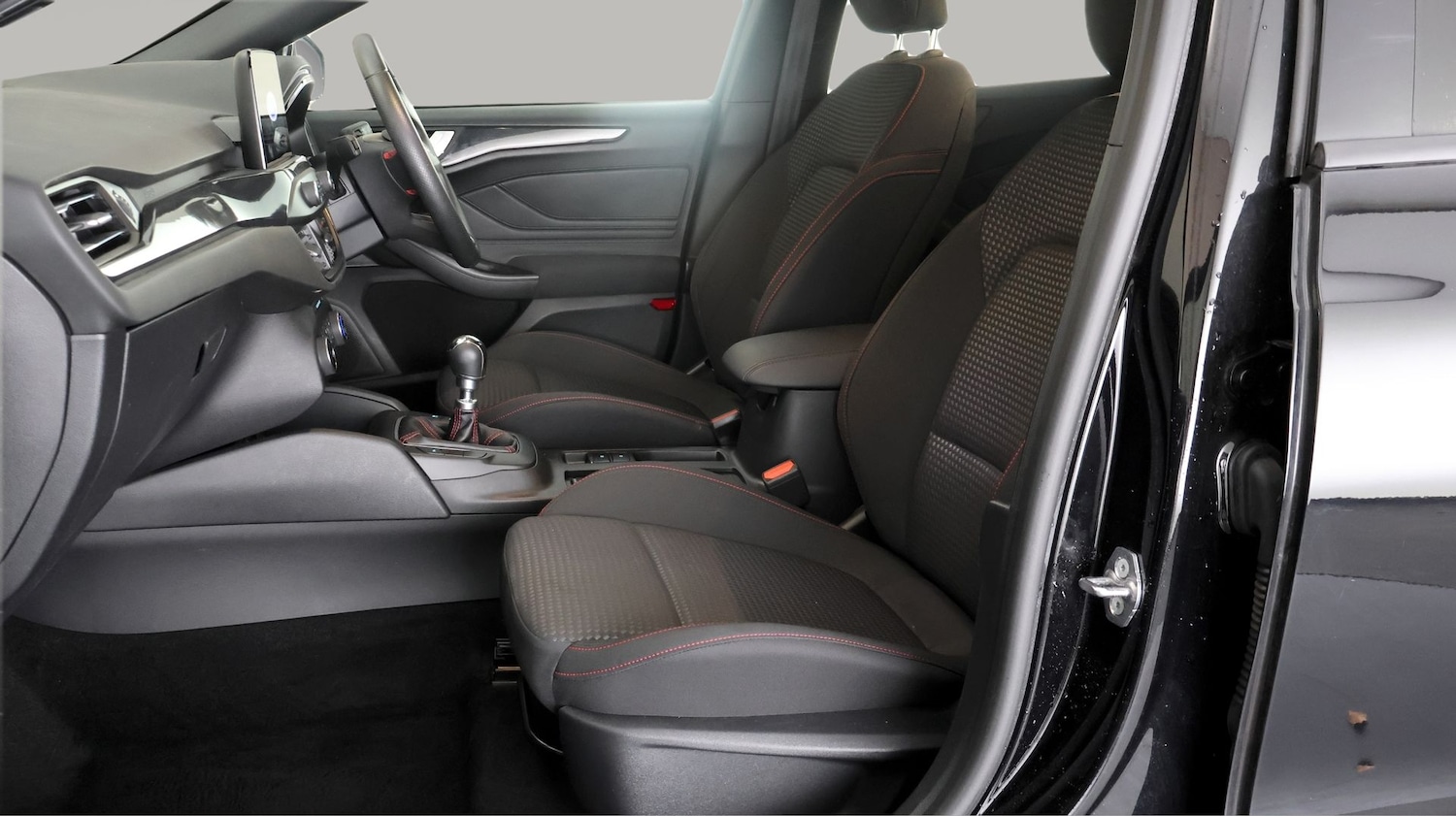 Used Ford Focus 2021 for sale - 77934885: Photo 13