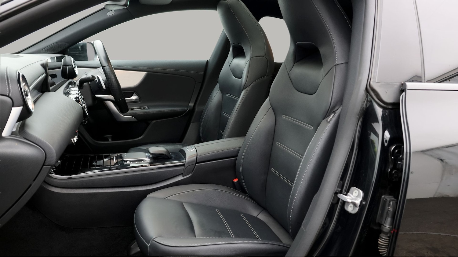 Used Mercedes-Benz CLA 2022 for sale - 77408818: Photo 14