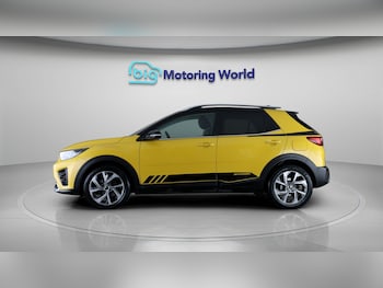 Used Kia Stonic 2021 for sale - 79555103: Photo