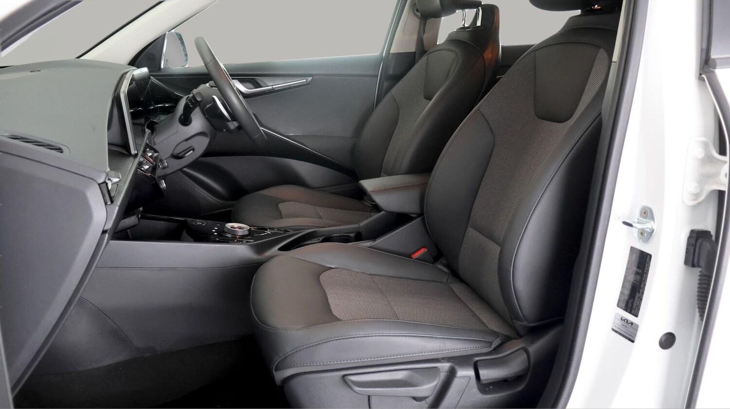 Used Kia Niro 2023 for sale - 77690941: Photo 14