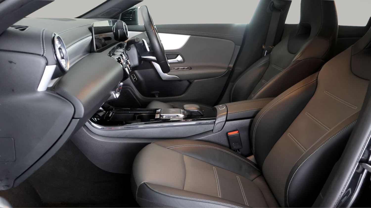 Used Mercedes-Benz CLA 2022 for sale - 77195370: Photo 14