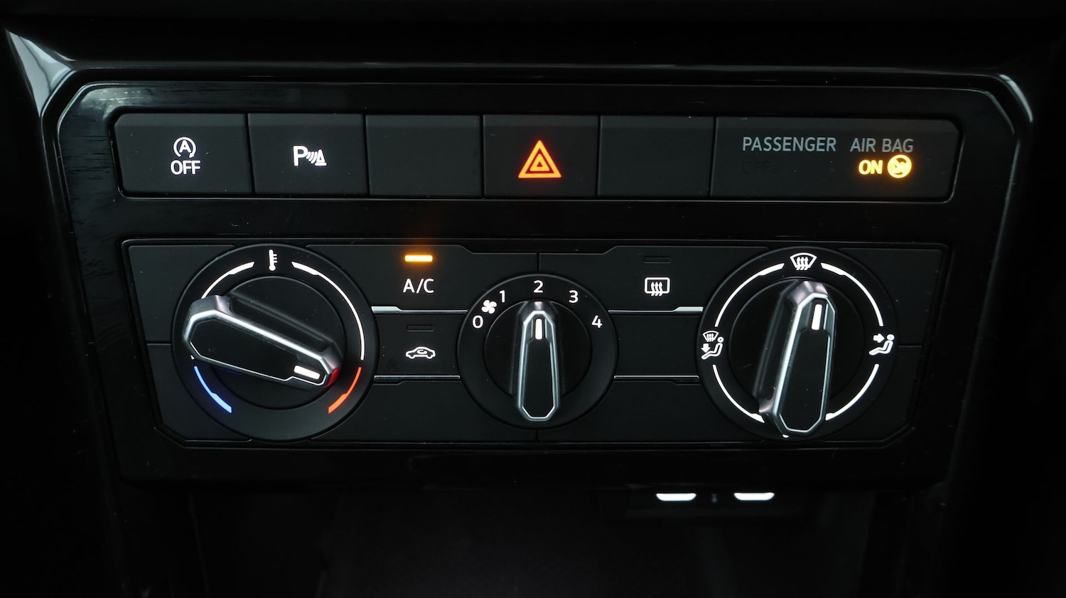 Used Volkswagen T-Cross 2024 for sale - 77312565: Photo 12