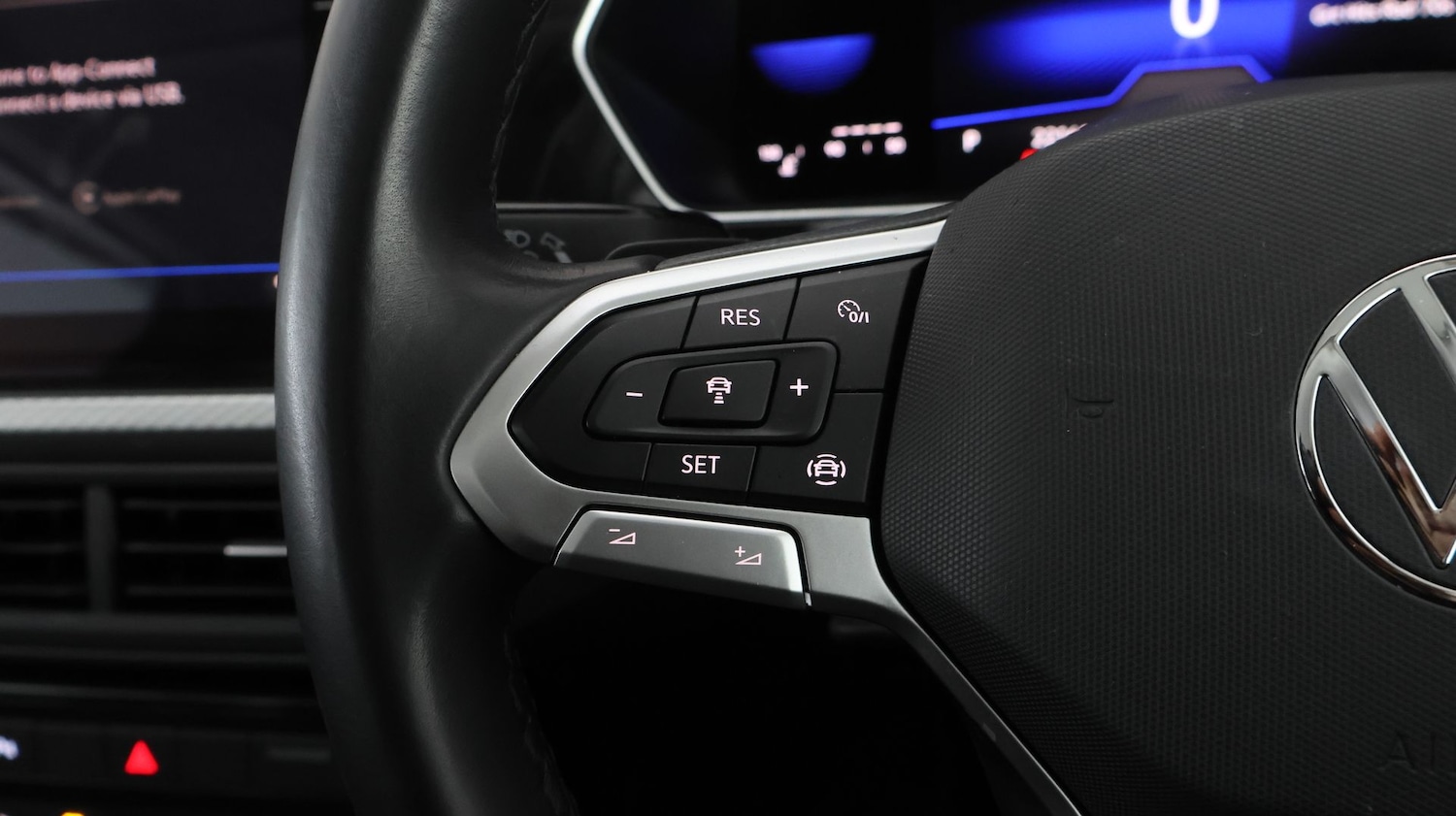 Used Volkswagen T-Cross 2024 for sale - 77312565: Photo 23