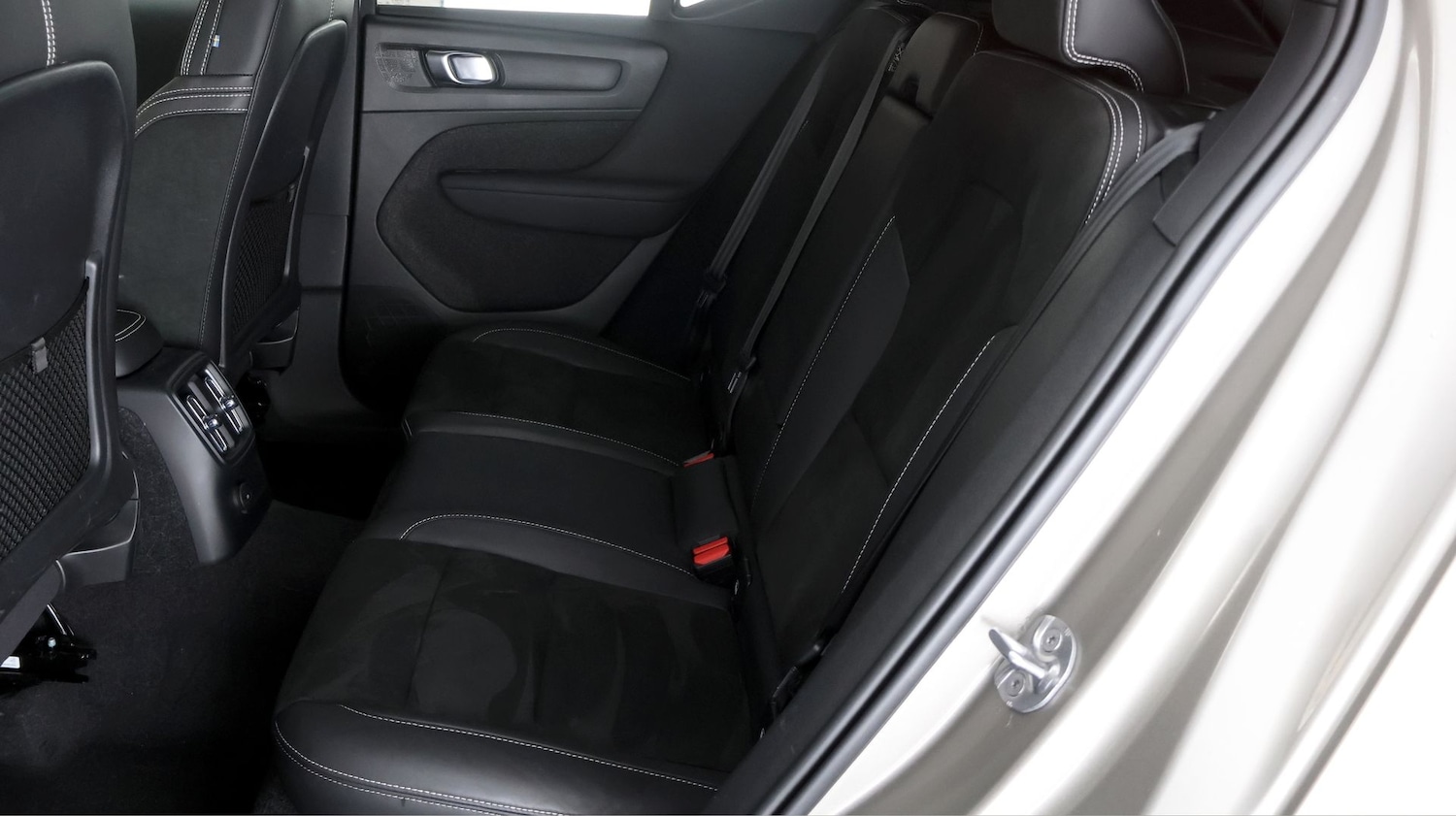 Used Volvo XC40 for sale - 78108943: Photo 15