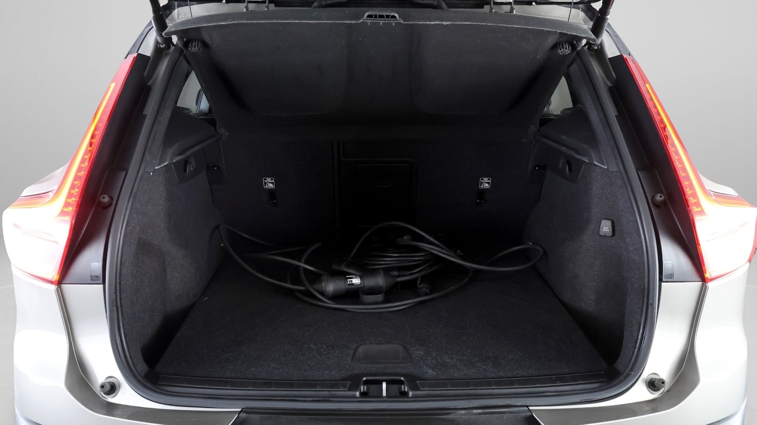 Used Volvo XC40 for sale - 78108943: Photo 16