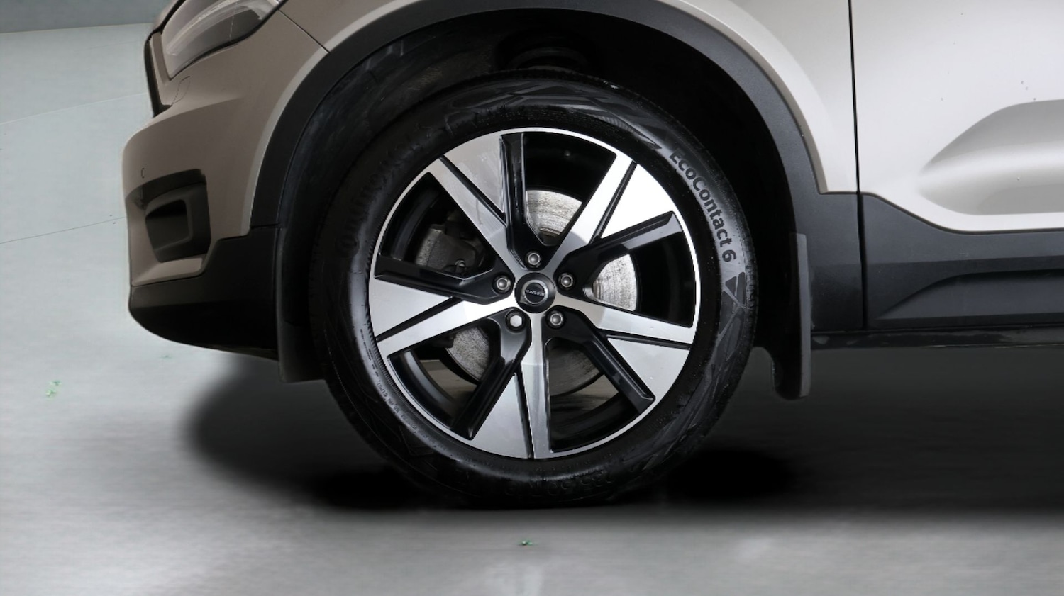 Used Volvo XC40 for sale - 78108943: Photo 17