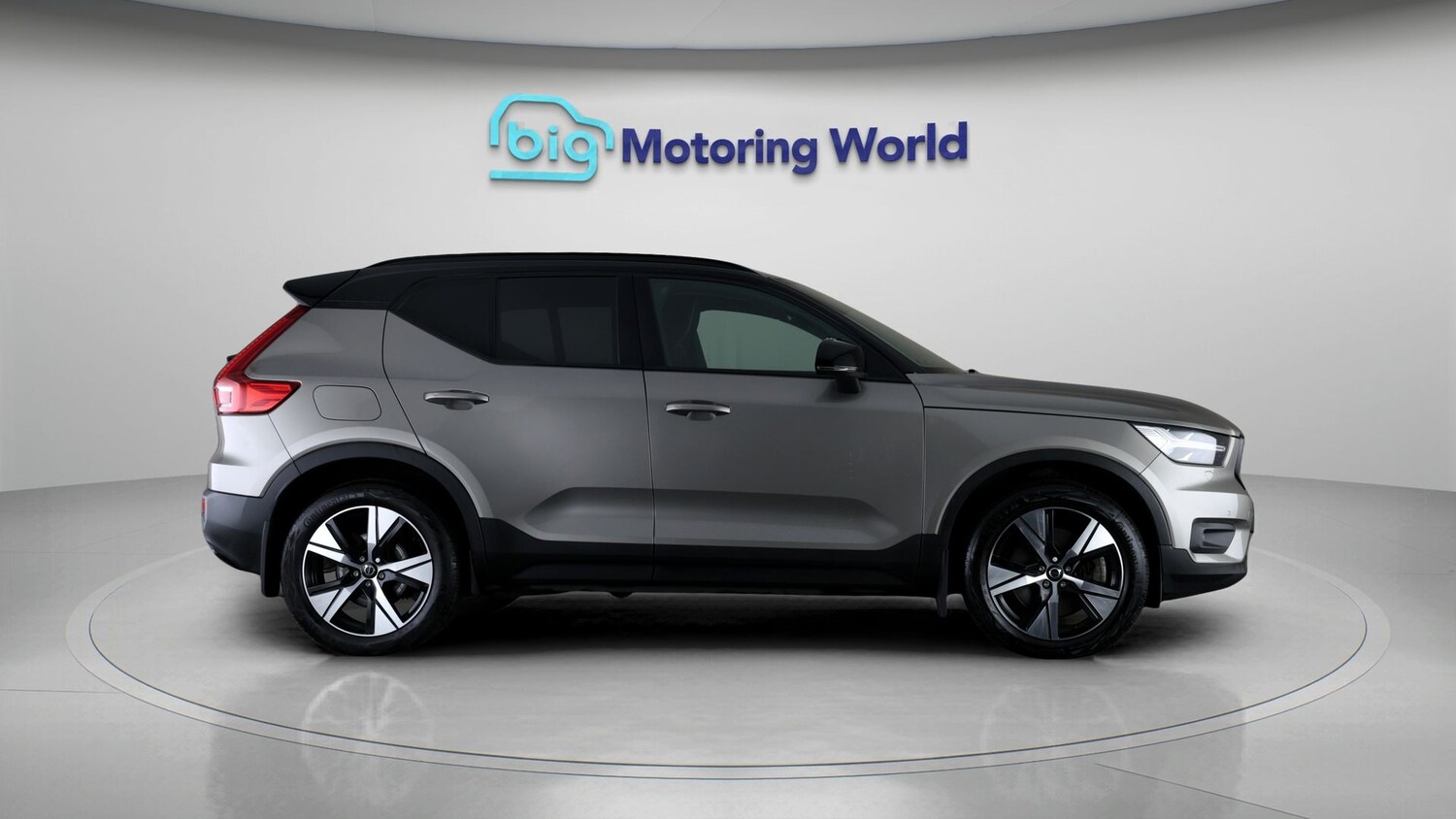 Used Volvo XC40 for sale - 78108943: Photo 8