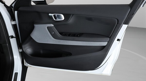 Used Polestar Polestar 2 2022 for sale - 76306579: Photo 15