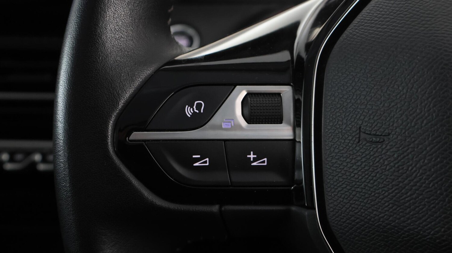 Used Peugeot 2008 2021 for sale - 76326504: Photo 22