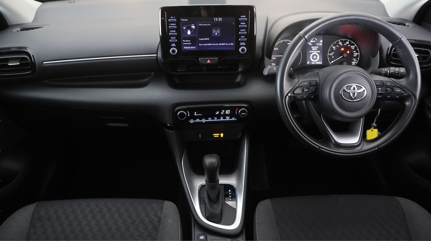 Used Toyota Yaris 2023 for sale - 77632581: Photo 12