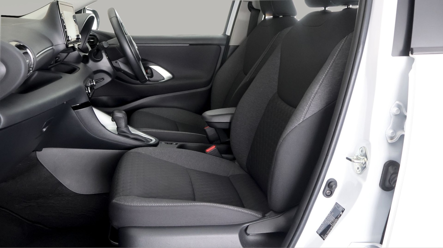 Used Toyota Yaris 2023 for sale - 77632581: Photo 13