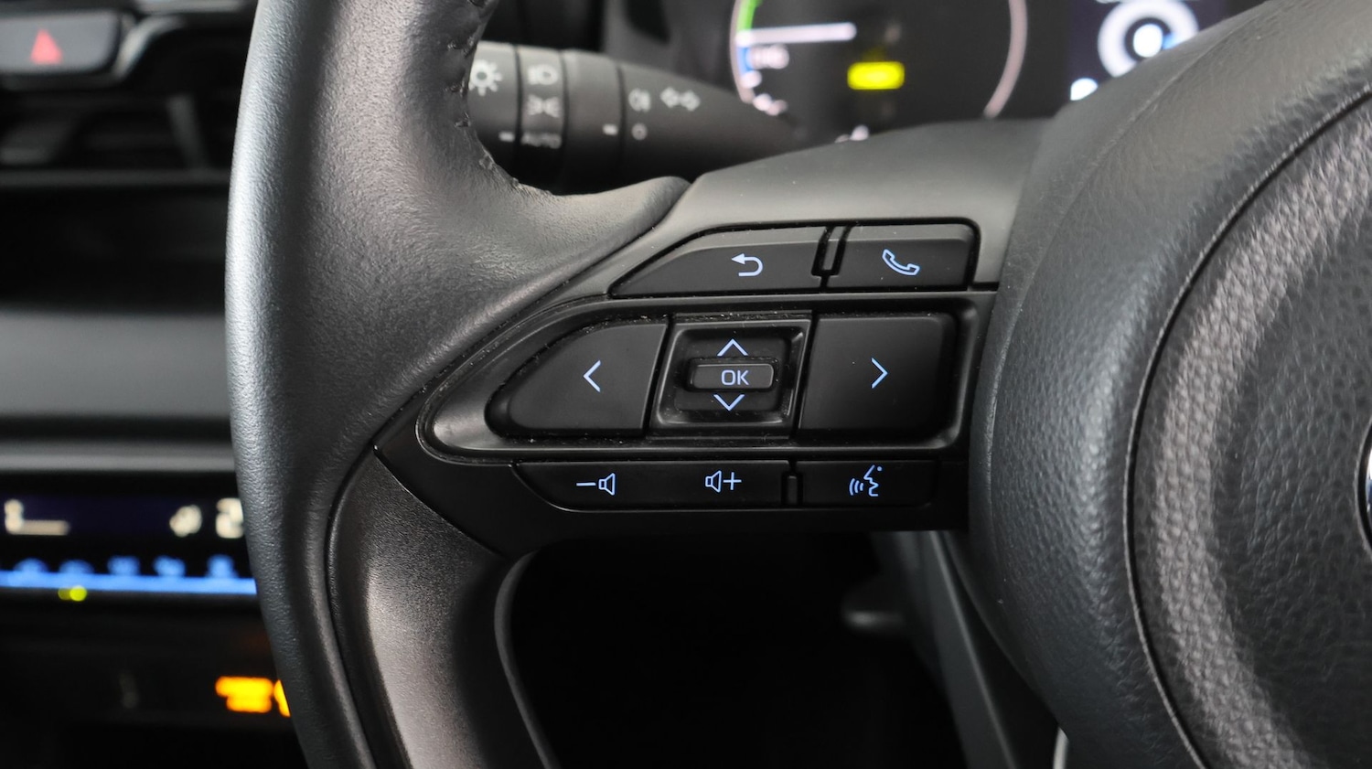 Used Toyota Yaris 2023 for sale - 77632581: Photo 22