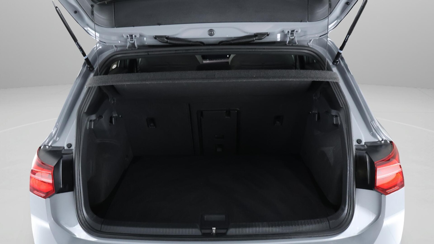 Used Volkswagen Golf 2023 for sale - 76153172: Photo 18