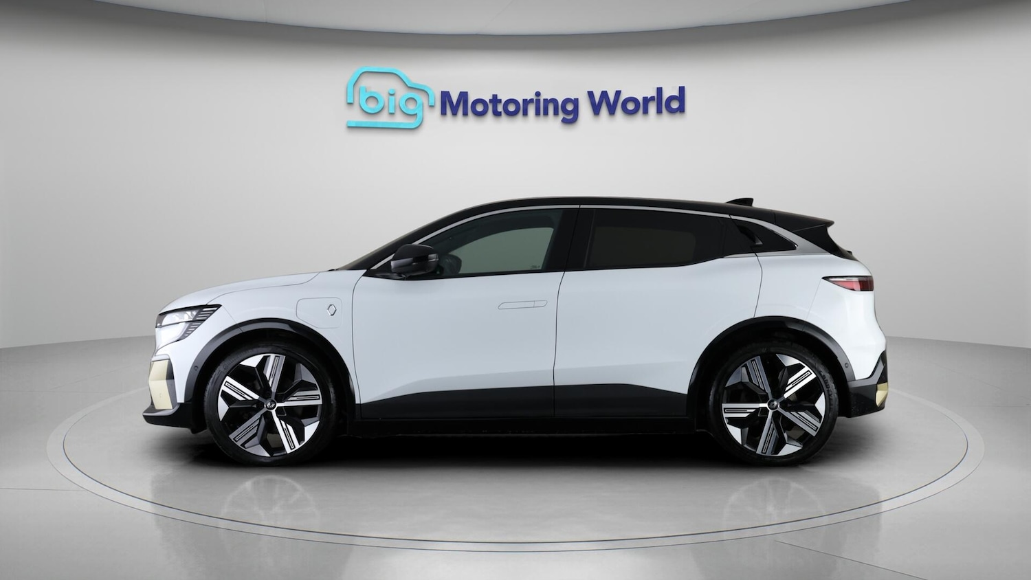 Used Renault Megane E Tech 2023 for sale - 76512774: Photo 5