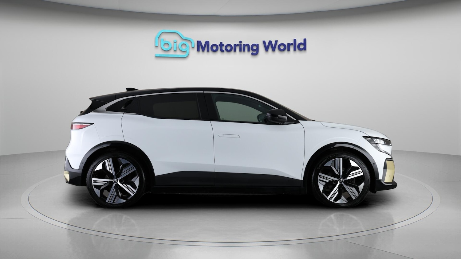 Used Renault Megane E Tech 2023 for sale - 76512774: Photo 9