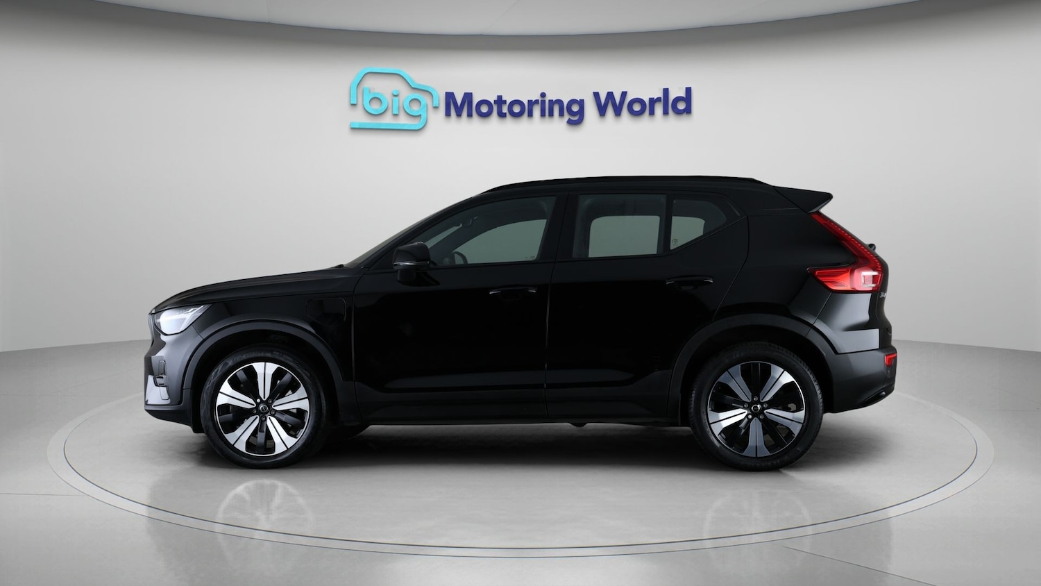 Used Volvo XC40 for sale - 77889677: Photo 4