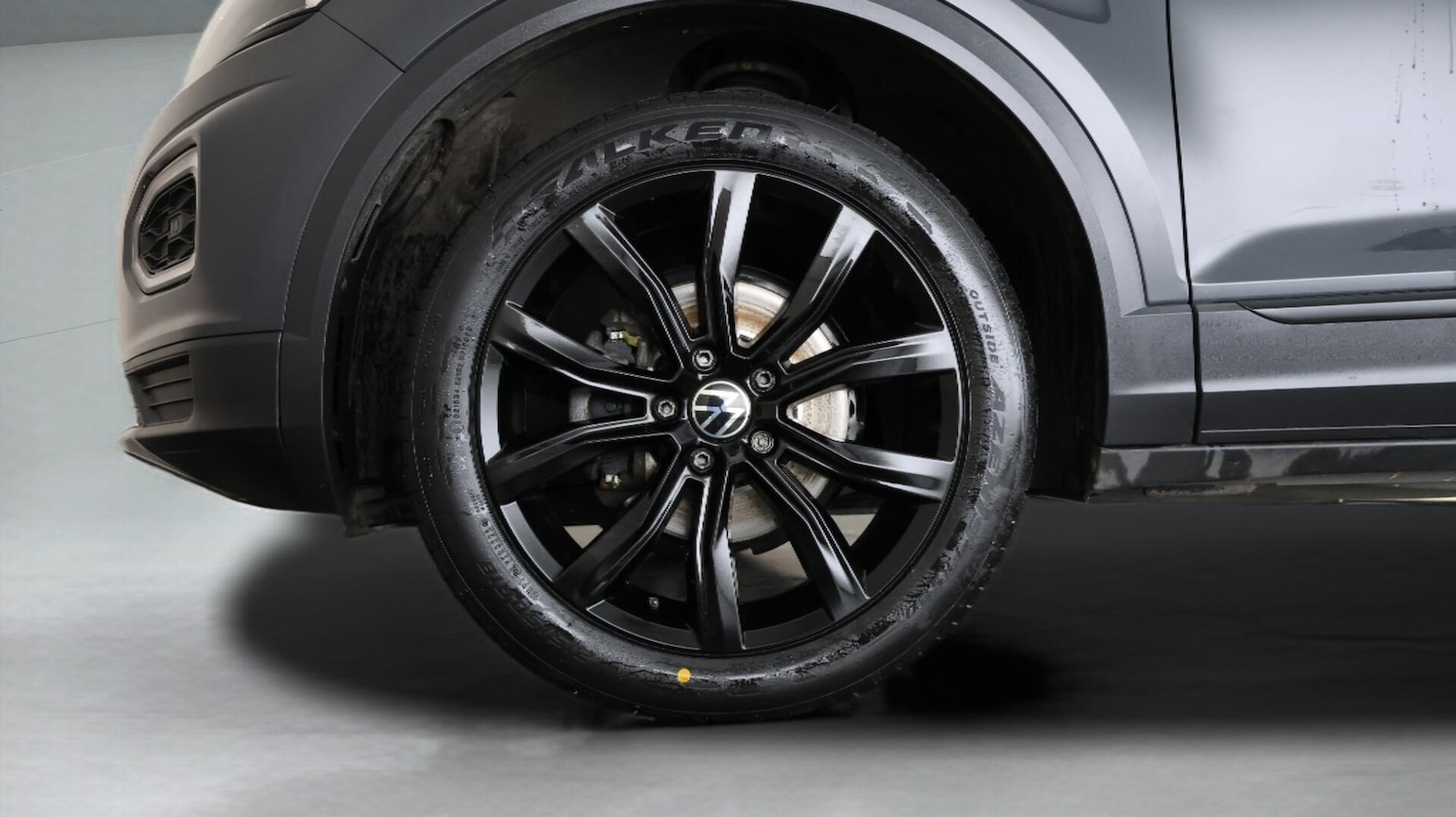 Used Volkswagen T-Roc for sale - 76727983: Photo 17