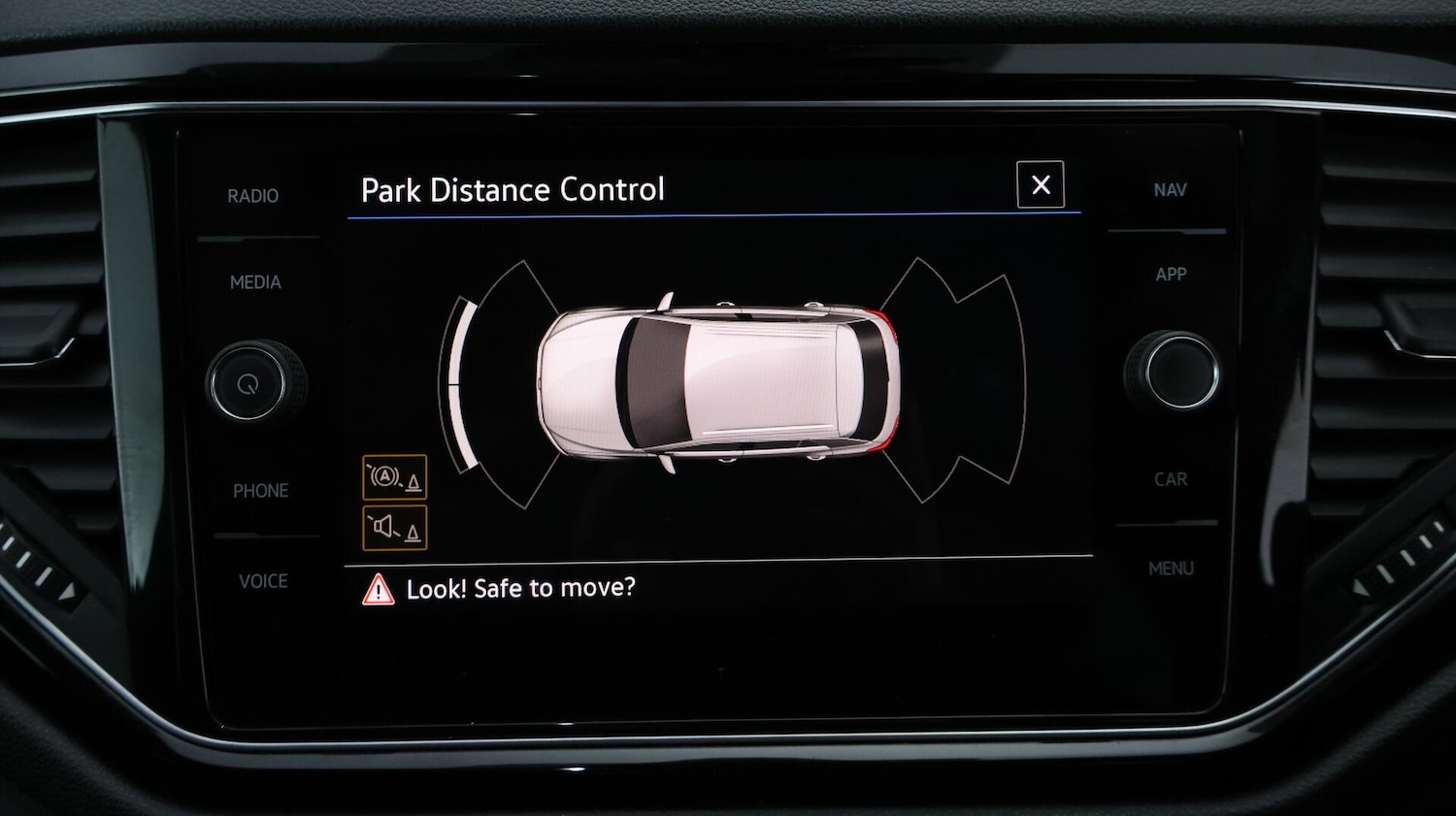 Used Volkswagen T-Roc for sale - 76727983: Photo 23