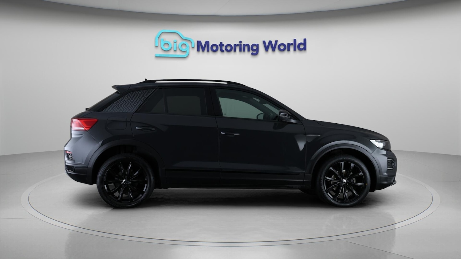 Used Volkswagen T-Roc for sale - 76727983: Photo 8