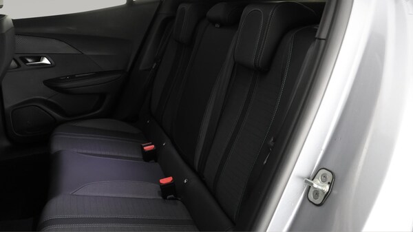 Used Peugeot 2008 2022 for sale - 76072834: Photo 24