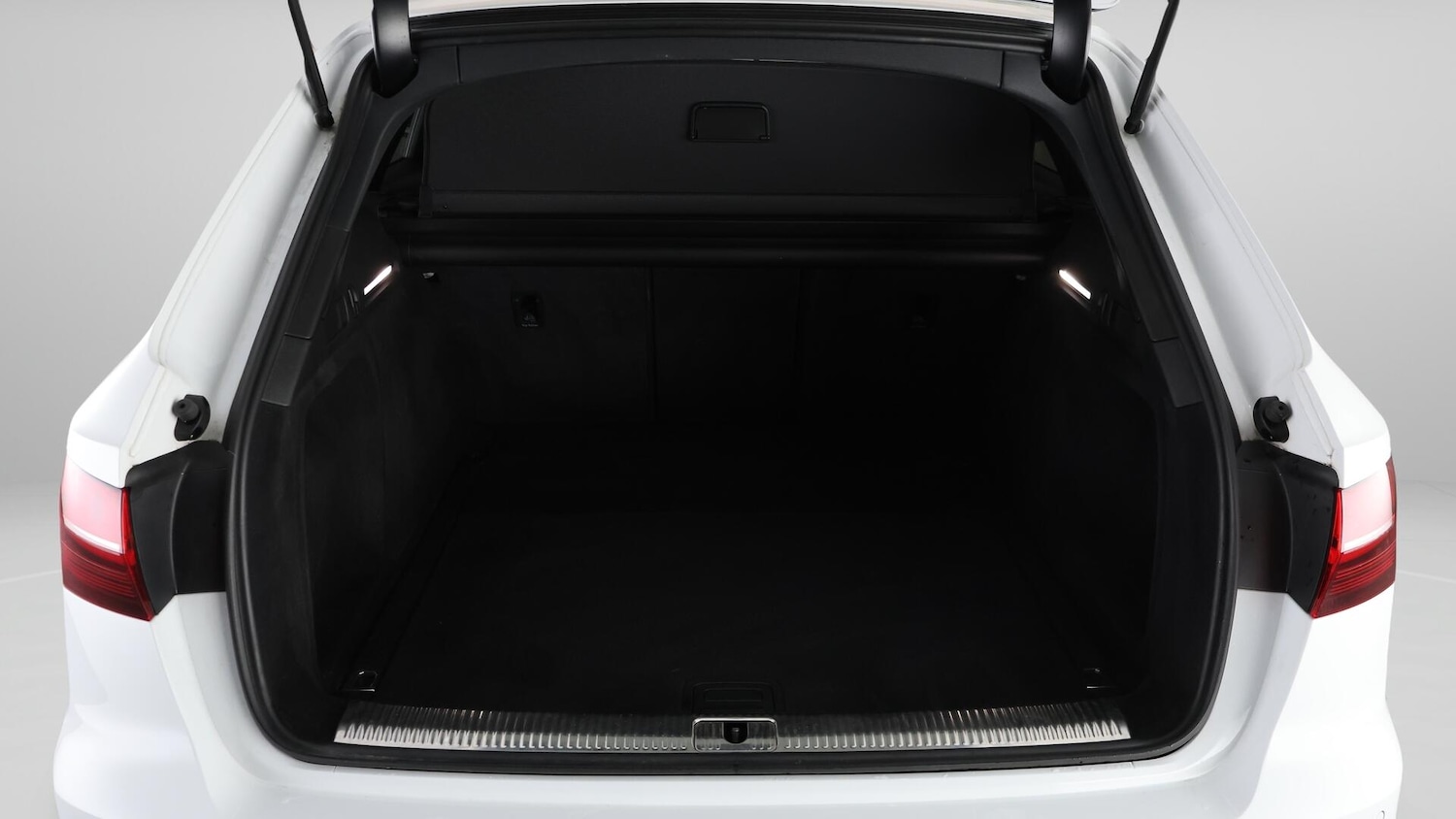 Used Audi A4 2023 for sale - 76613140: Photo 18