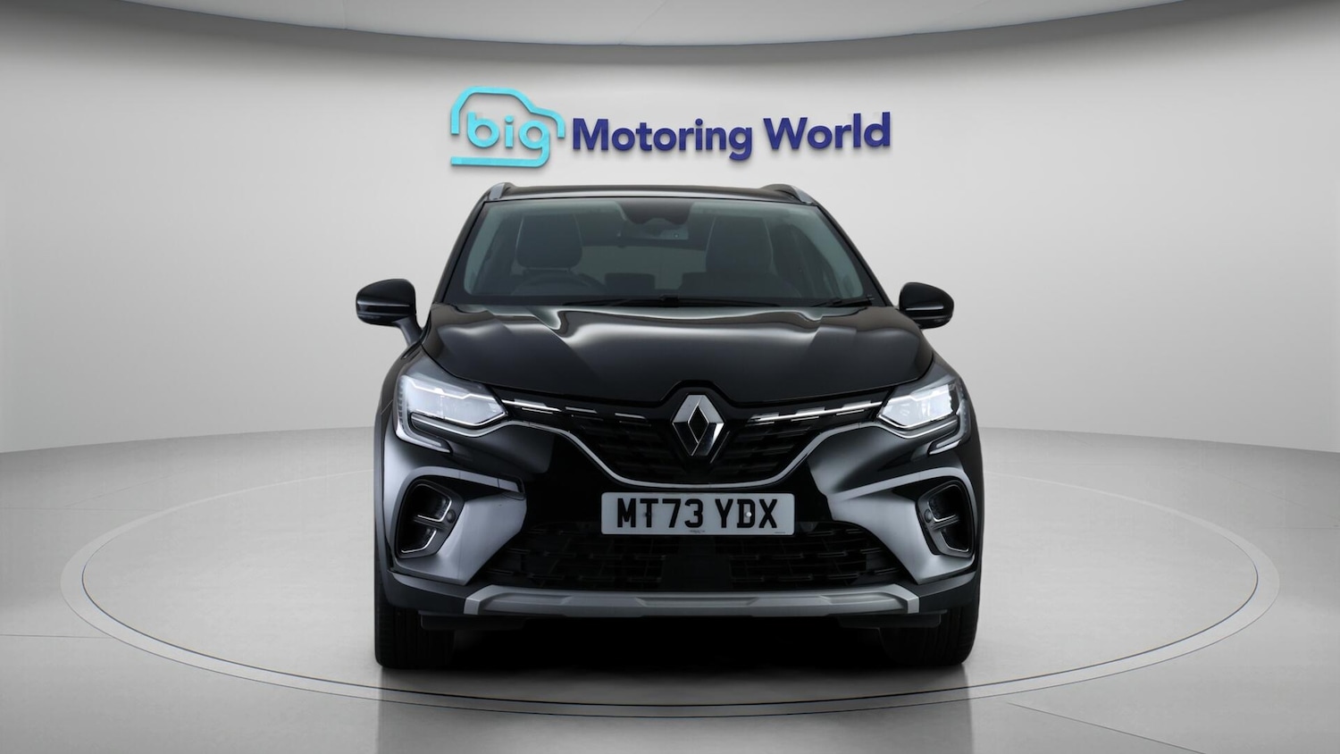 Used Renault Captur 2023 for sale - 76380800: Photo 2