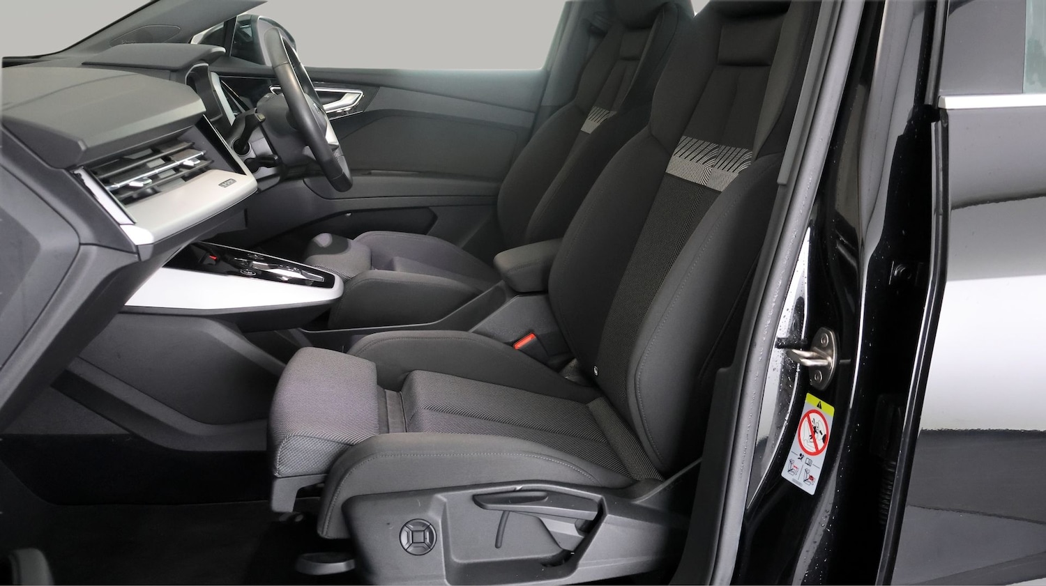 Used Audi Q4 e-tron 2023 for sale - 77704226: Photo 14