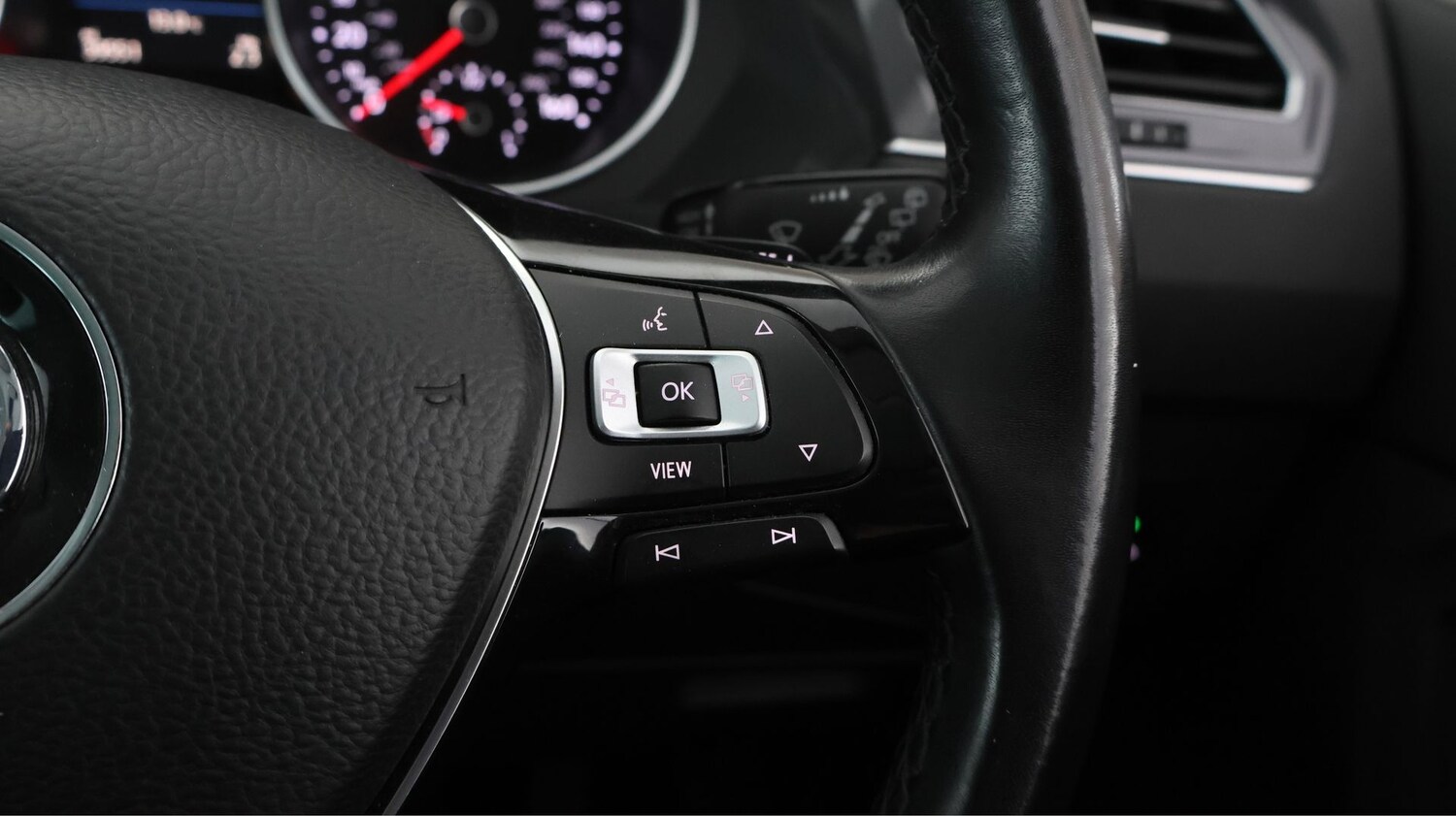 Used Volkswagen Tiguan 2019 for sale - 77854911: Photo 21