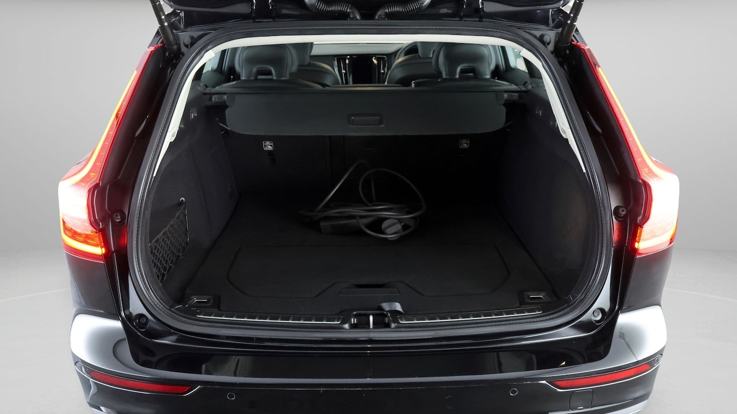 Used Volvo V60 2022 for sale - 77214313: Photo 17