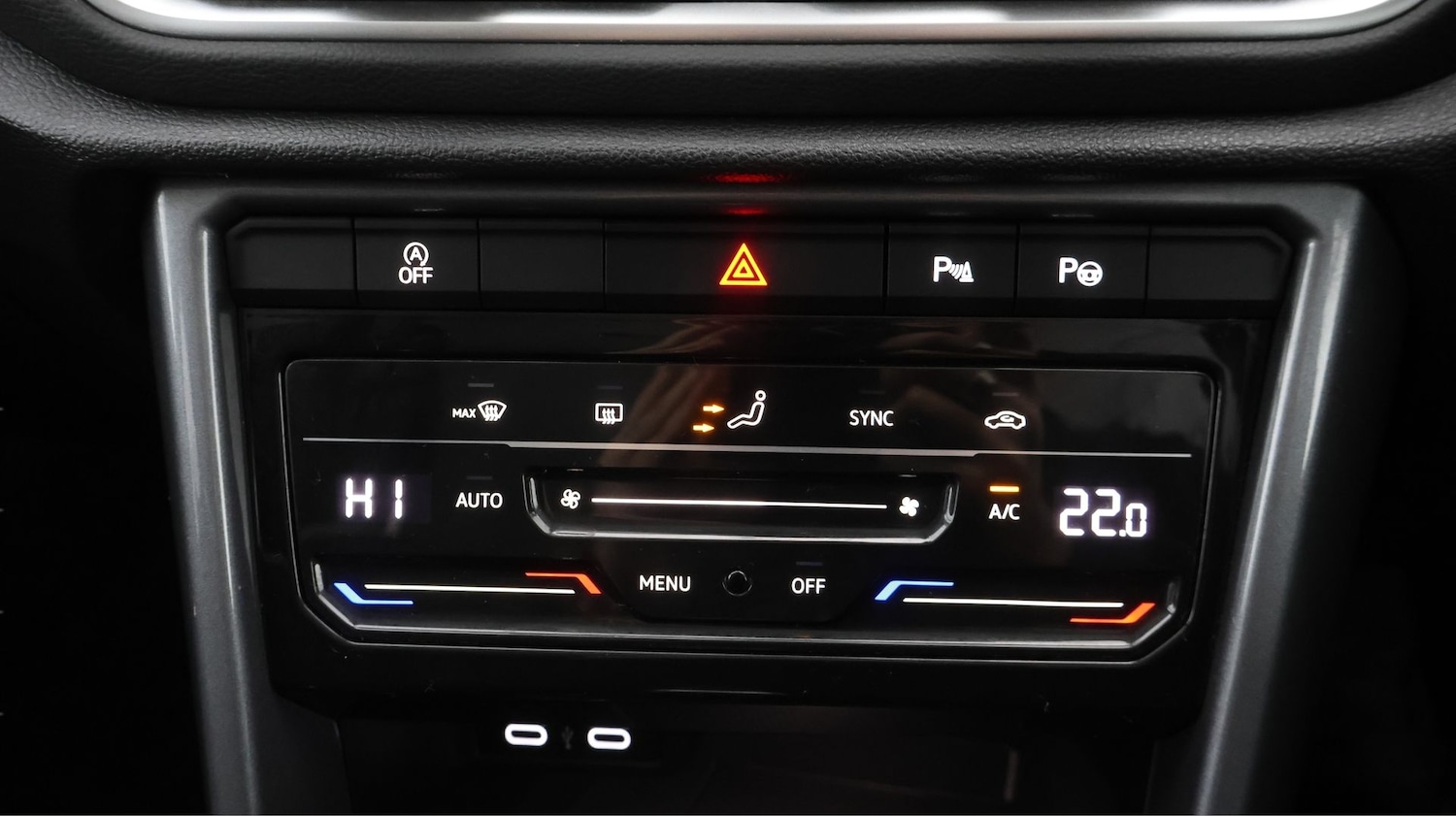 Used Volkswagen T-Roc 2022 for sale - 77502789: Photo 12