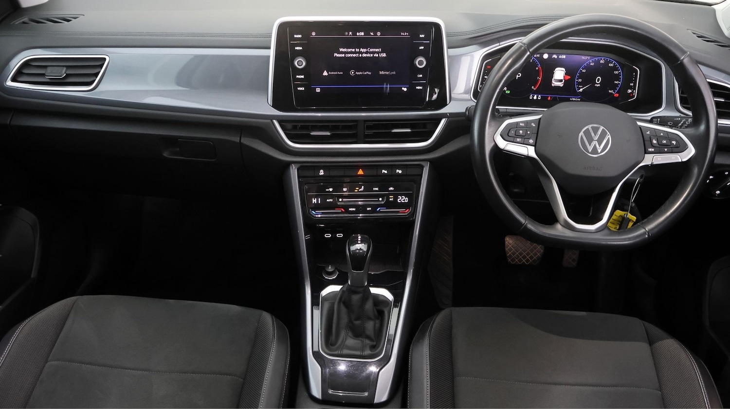 Used Volkswagen T-Roc 2022 for sale - 77502789: Photo 13