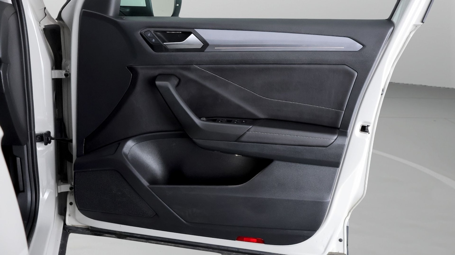 Used Volkswagen T-Roc 2022 for sale - 77502789: Photo 15