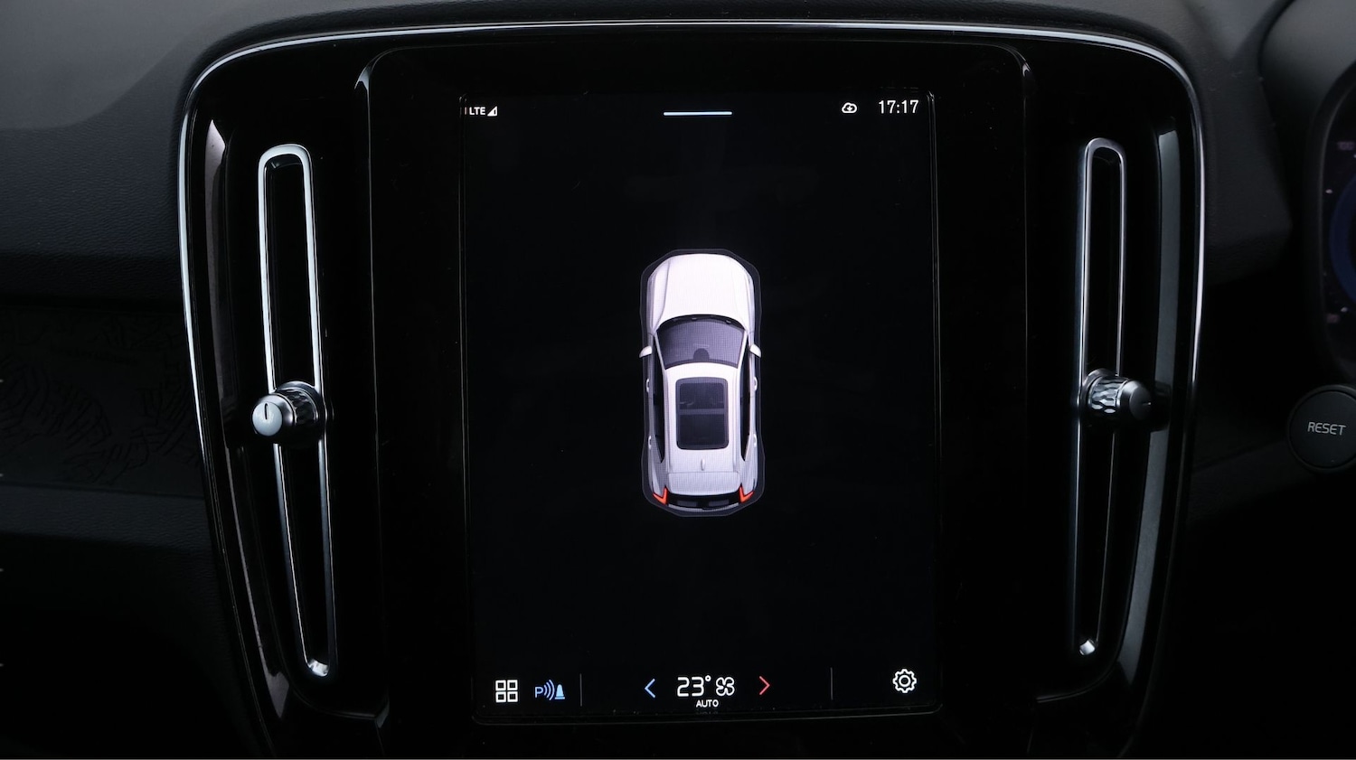 Used Volvo XC40 2022 for sale - 77439636: Photo 22